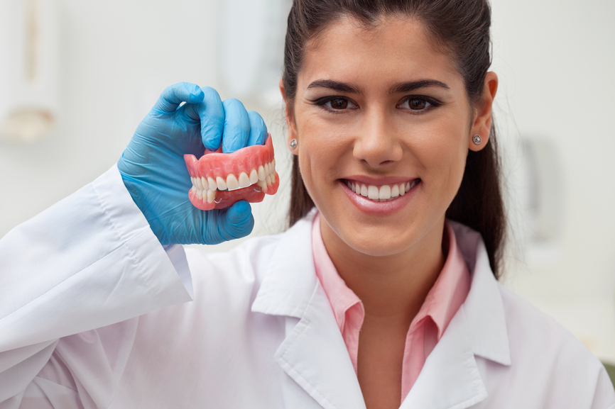 Hinsdale dentist repairs your chipped tooth